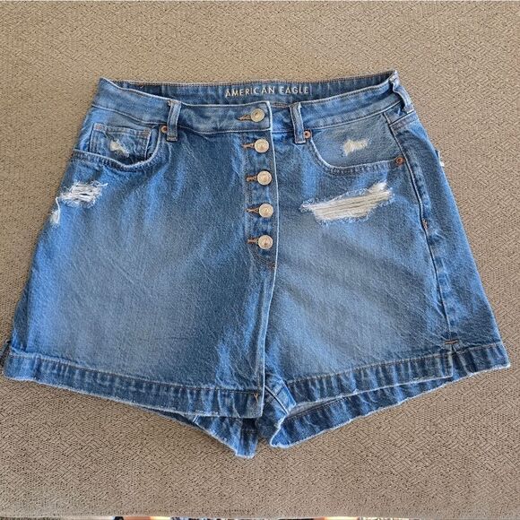American Eagle Denim Button Distressed Mom Skort - Size 10 - Picture 2 of 11